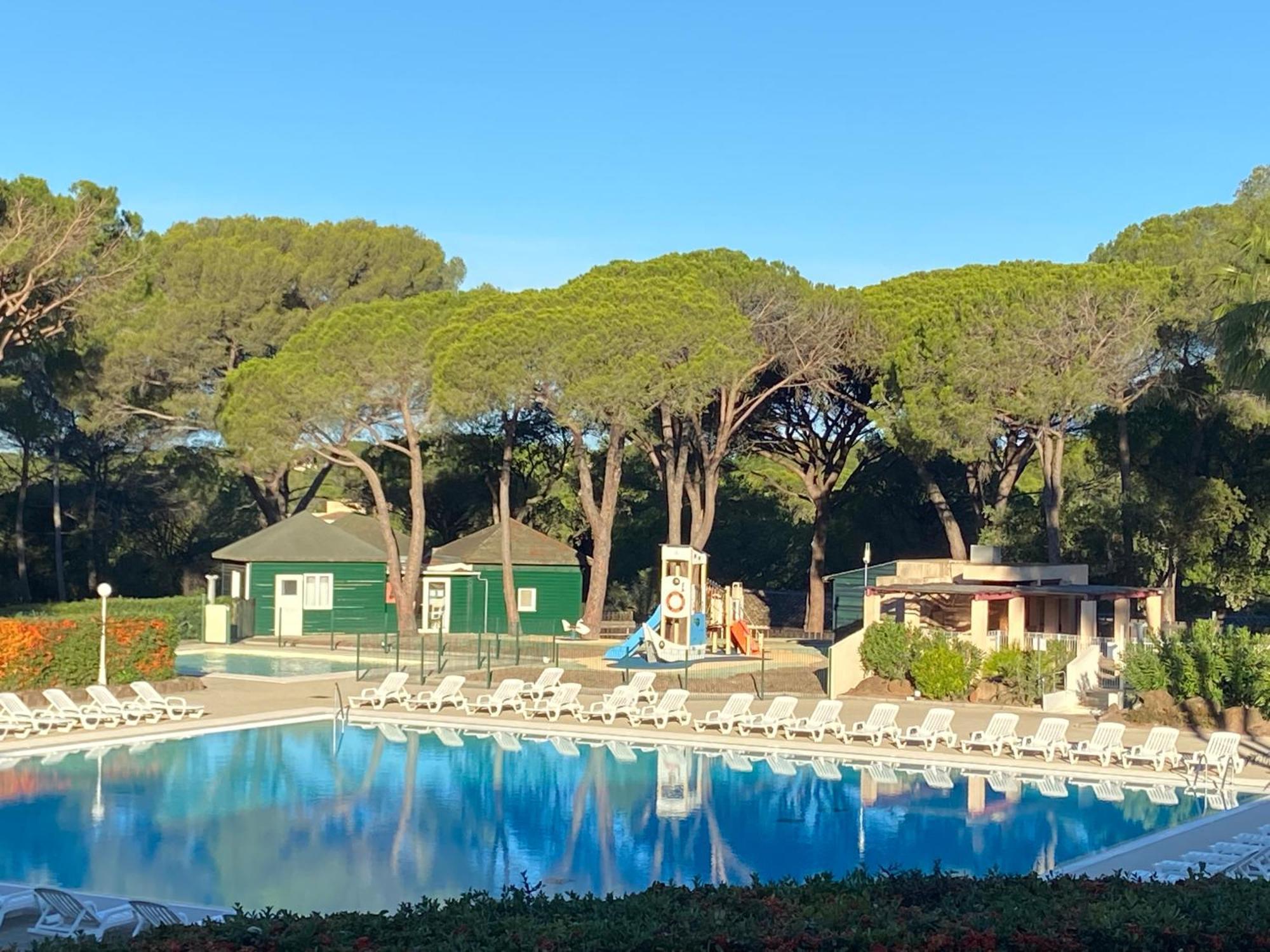 Domaine Valescure Appartement 1 Ou 2 Pieces Vue Jardin Ou Piscine Saint-Raphaël Esterno foto